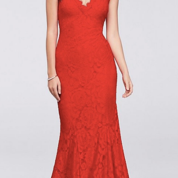 Allover Lace V-Neck Gown with Eyelash Trim Red - Picture 7 of 8